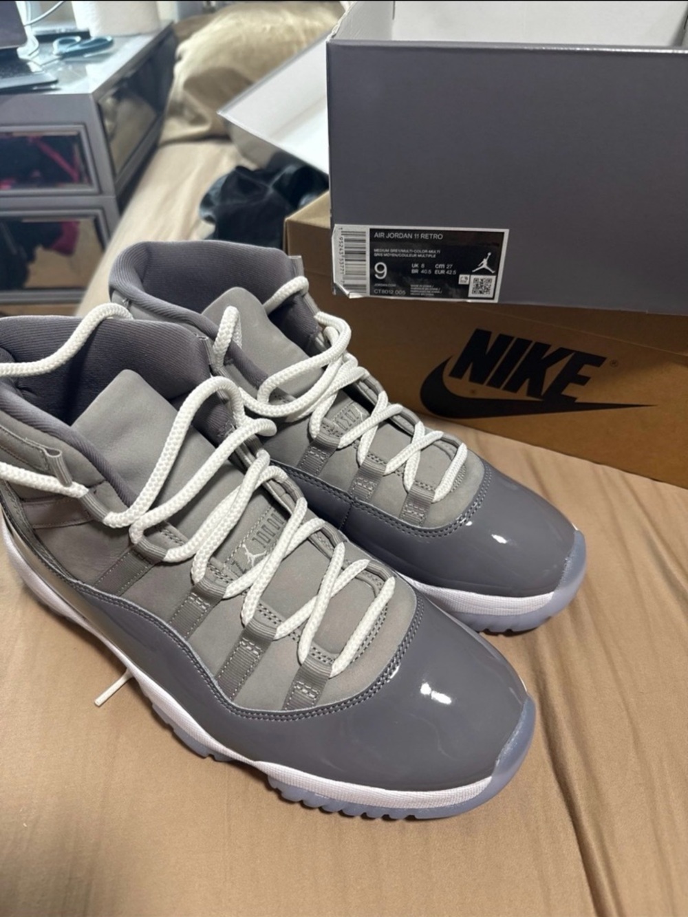 Nike Air Jordan 11 Retro Grey/White Sneakers